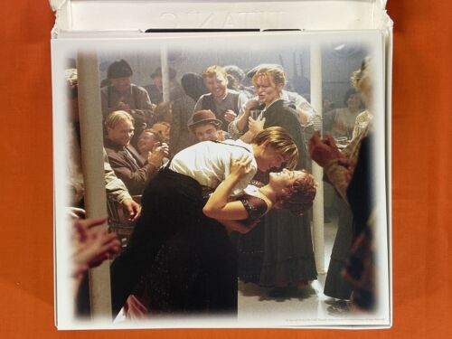 Titanic VHS Box Set Collectors Edition With 35mm Film Cell Video Tape & 8 cards - Picture 4 of 6