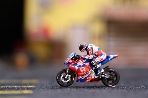 Miniature Figure Moto GP Superbike H0 1/87 or Scale 1/64 Hotwheels - Picture 23 of 24