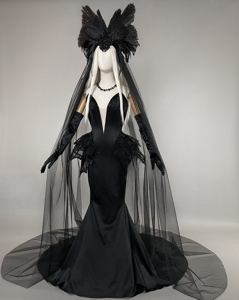 white christmas dresses Gothic Victorian Velvet and Lace Vampire Gown Dress Corset Women's Costume The Masquerade Cosplay Reminisce Brand 8-10