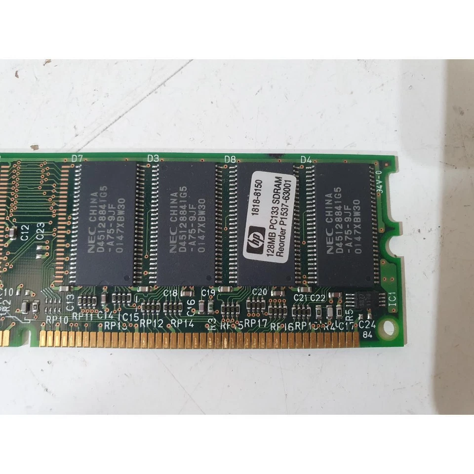 Hewlett Packard P1537-63001 DIMM Desktop Memory Module SDRAM 128MB 168-Pin - Image 3 of 4