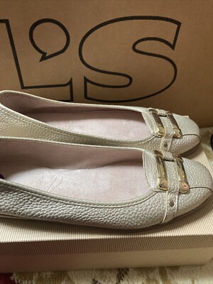 Aerosoles 8.5 Gold Flats New 