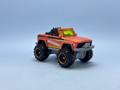2025 Matchbox Mainline Basic MBX25A # MBX FIELD CAR CONVERTIBLE