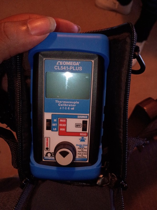 Omega CL541-PLUS Thermocouple Calibrator Source/Read MV TC 4 Types