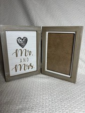 Mr. and Mrs. Photo Frame 4x6 Wedding Present NEW