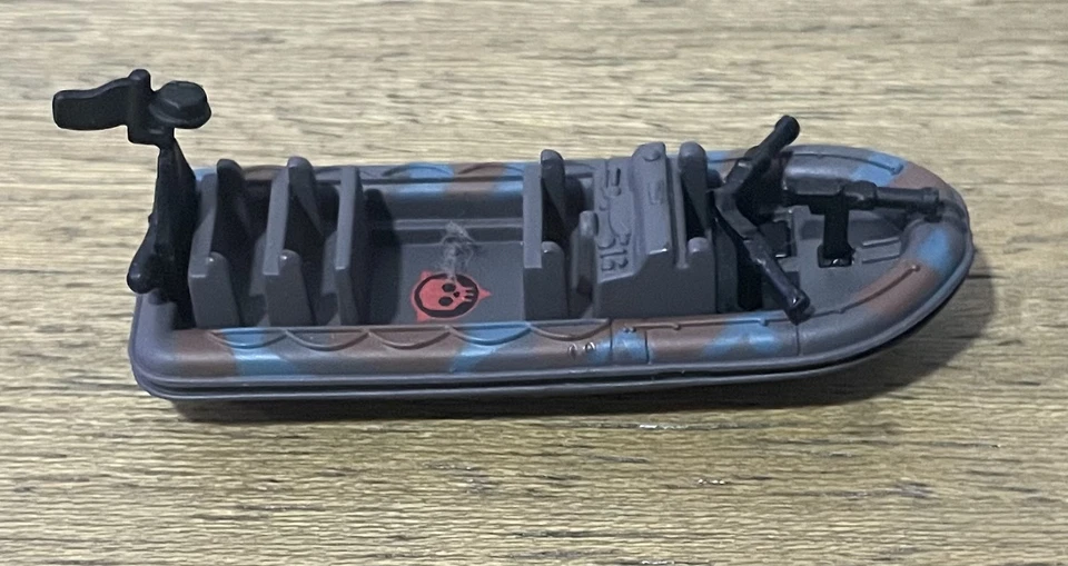 Micro Machines Military Rigid Inflatable Boat RIB Galoob LGTI 1997 - Image 3 of 3