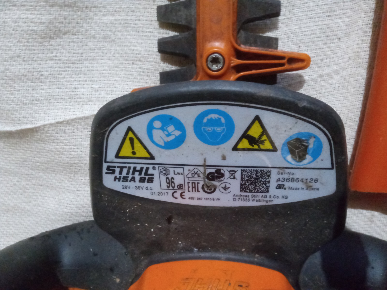 Stihl HSA 86 Battery Powered hedge trimmer eBay