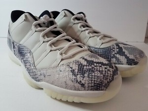 jordan retro 11 le light bone