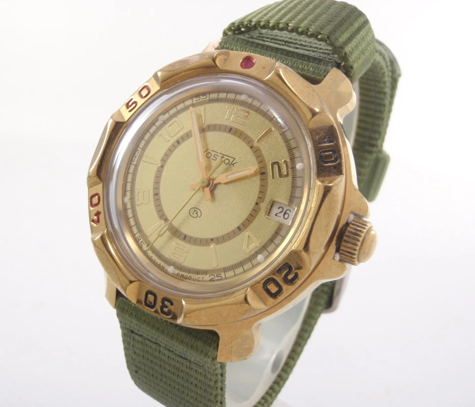 Reloj mecánico vintage militar VOSTOK Komandirskie URSS indicador de fecha 18 j Foto 3 de 4