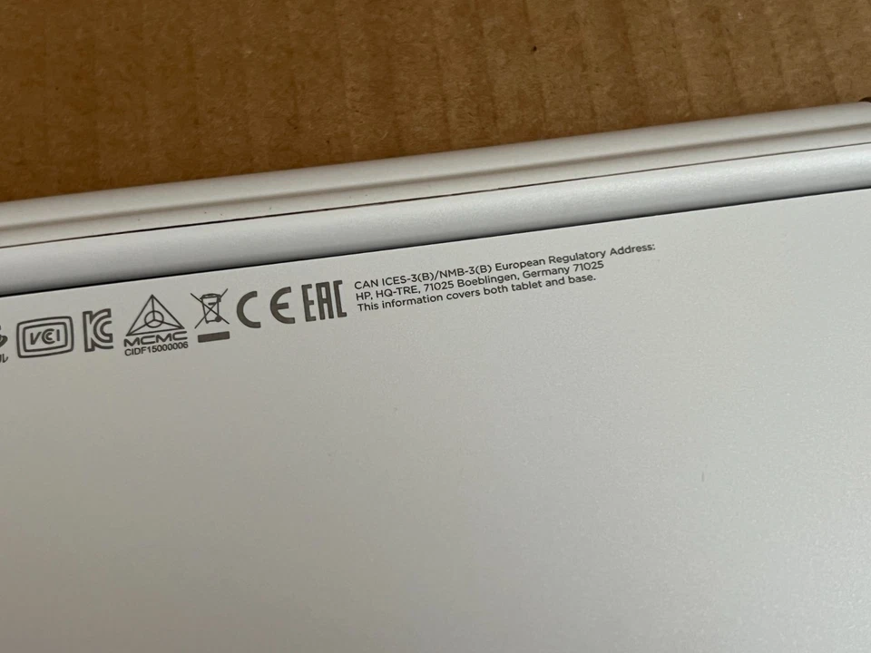 HP Pavilion 10-n023dx Detatchable Tablet Laptop | 10.1" | 64GB - BROKEN SCREEN - Image 3 of 4