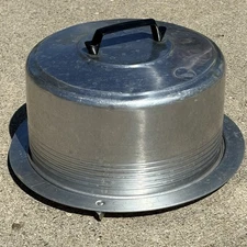 Vtg Regal Ware Aluminum Cake Carrier 1950s Locking Lid w/ Handle Mid Century USA