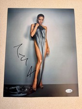 Angelina Jolie Signed 11x14 Photo Sexy Pose Shot JSA