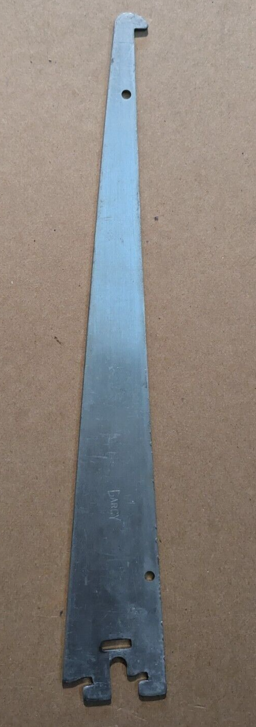 Garcy Metal Shelf Bracket 12