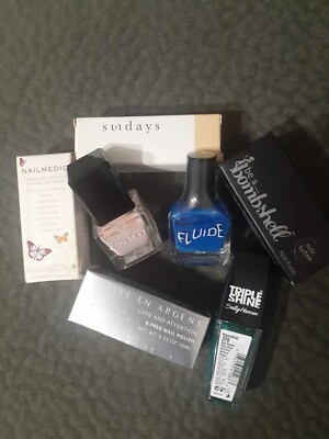 NAIL LACQUER, NAIL COLOR - in Different shade