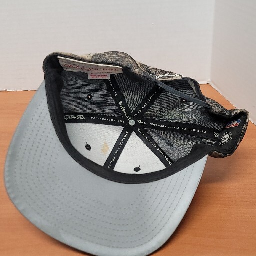 MITCHELL NESS BROOKLYN NETS MARBLE SNAPBACK HAT - image 7