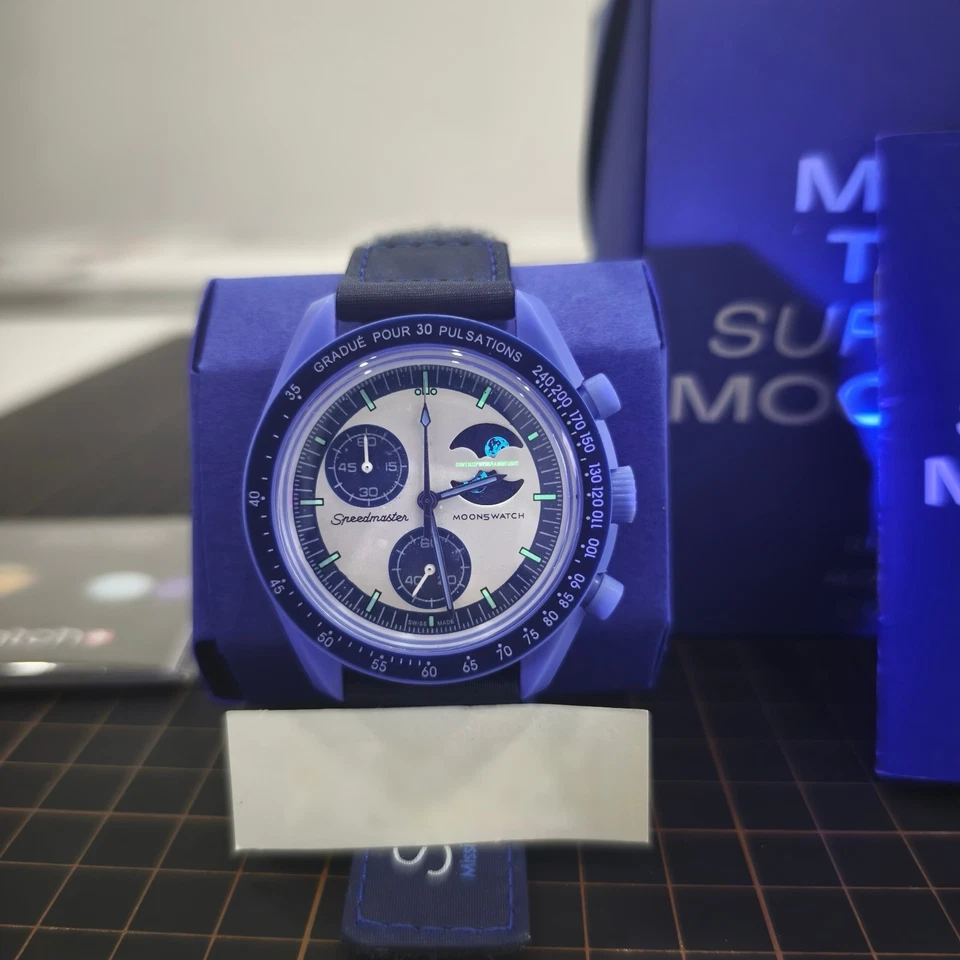 #Moons watch MISSION TO THE SUPER BLUE MOON PHASE - Image 3 of 4