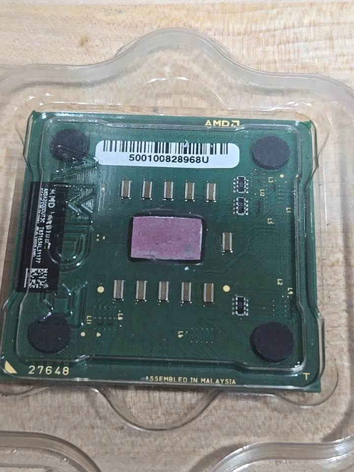 Vintage AMD Athlon For Windows XP 2500+ Heatsink Fan Processor Open Box - Image 2 of 4