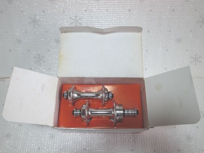 Suntour Superbe Pro Boss Hub HB-SB00 100x126mm SF20Hx24H Front and