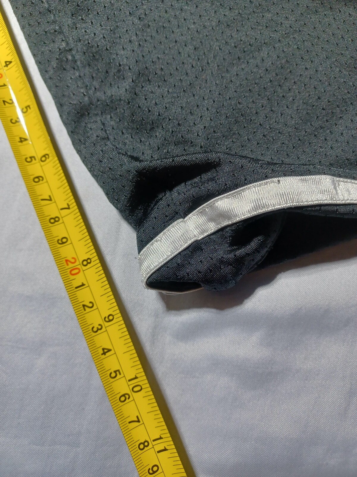 Early 2000s Vintage Nike Hoops Basketball Shorts, Sil… Gem