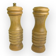 Natural Wood Salt Shaker  Pepper Mill Set used in Original Box 6"
