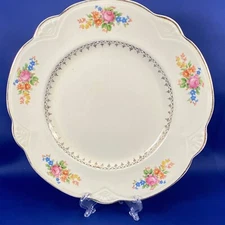 HOMER LAUGHLIN M207 MARIGOLD GOLD FILIGREE Dinner Plate c.1941