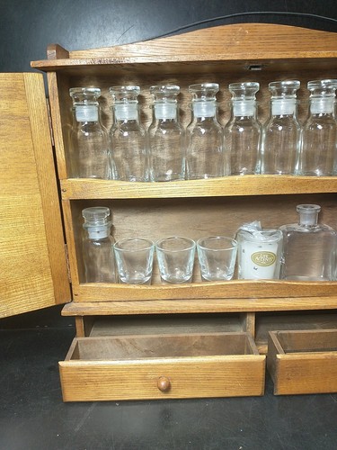 Vintage Wood Spice Rack Cabinet 17 Glass Bottles Herb Apothecary Jars Drawers - Picture 3 of 18