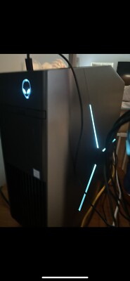 Alienware AURORA R7 Gaming PC/i7-8700/GTX 1080/16GB RAM/2TB SSD/Win 11 USED