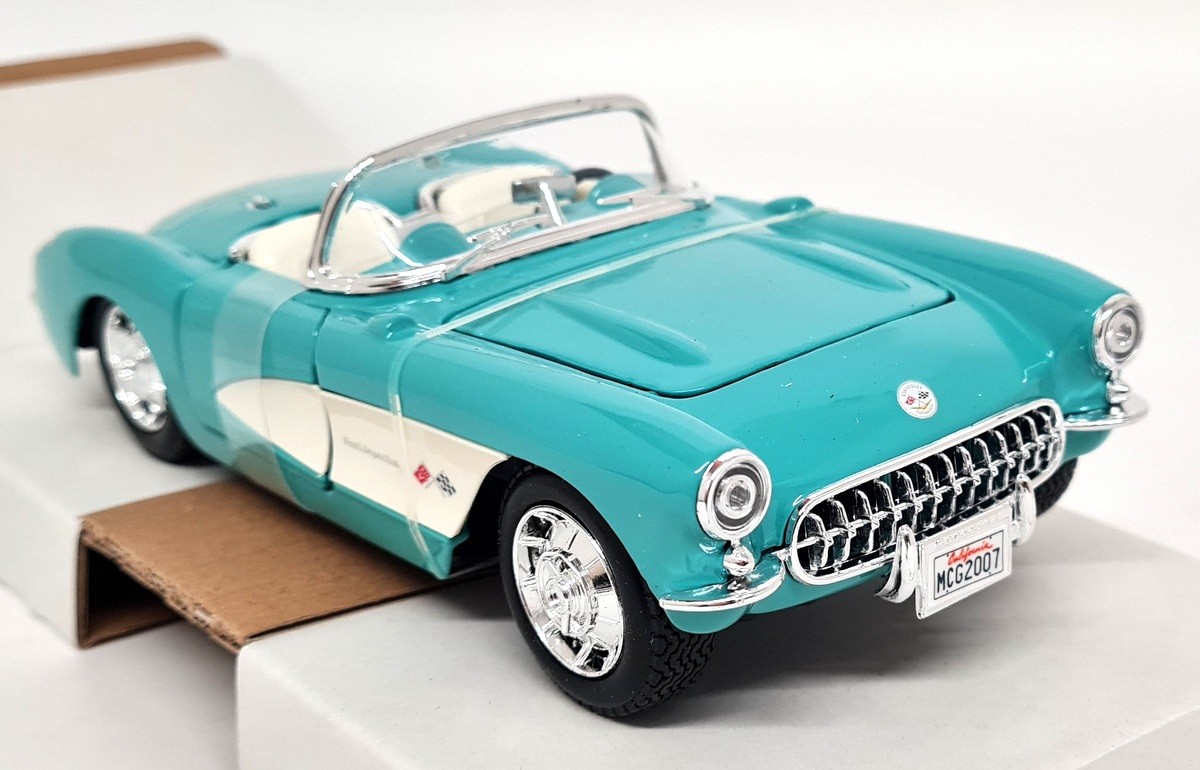 Maisto 1/24 Chevrolet Corvette C1 Turquoise 1957 Diecast Scale Model Car