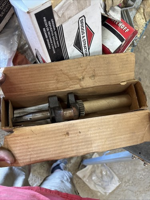 #ad NOS OEM Briggs amp; Stratton Crankshaft 493363 797019 498566 694059 691452 $65.00
