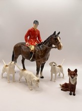 Beswick Hunting Scene RARE (Huntsman, fox, 3 x foxhounds)