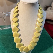 Mid Century Retro Eco-friendly tagua Nut disks Geometric Necklace Artisan Green