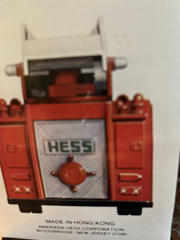 Banco de camión de bomberos de juguete Hess 1986 con caja original nunca exhibido Foto 4 de 4