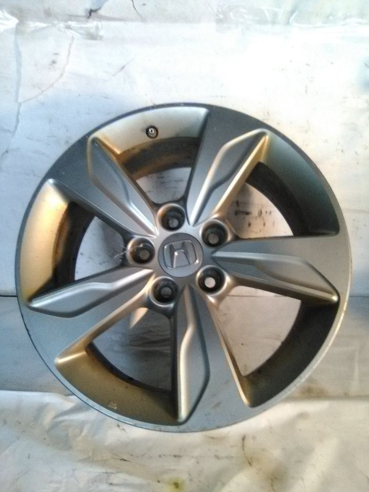 Rueda Honda Odyssey 18-21 aleación 18x7-1/2 5 radios sin cara mecanizada