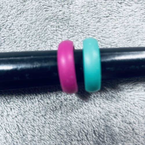 ROQ Women's Silicone Wedding Bands SZ 6 (2 Pack) Teal and Pink Trendy Rings - Picture 4 of 7