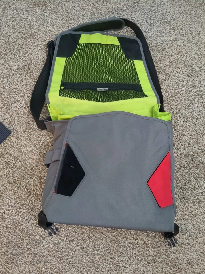 Bolso Crumpler Eight 8 millones de dólares para cámara doméstica portátil gris rojo verde Foto 2 de 4