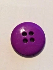 DILL BUTTONS #201223 PURPLE ROUND BUTTONS--4 HOLE--18MM--15 PIECES