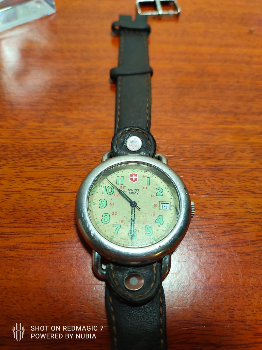 Vintage 90 s Swiss Army Men s Cavalry Field Watch Marlboro New Battery Tritium