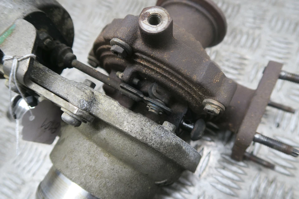 Volvo S60 MK2 2013 2,0 turbocargador diésel 31380219 Ref8101 Foto 4 de 4