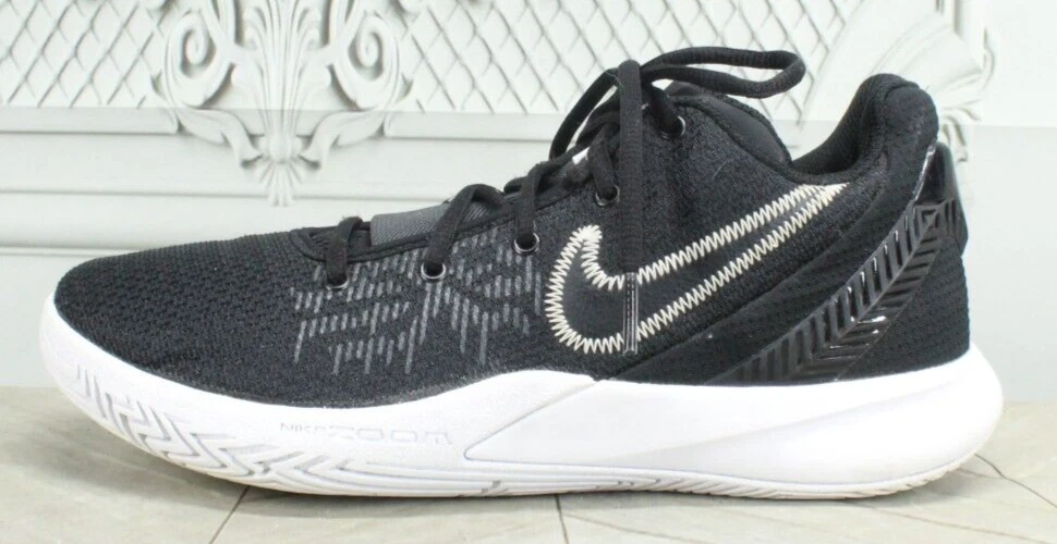 Men's kyrie hotsell flytrap 2