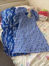 2 Ladies DressesSize 8/Xs Dress Bundle