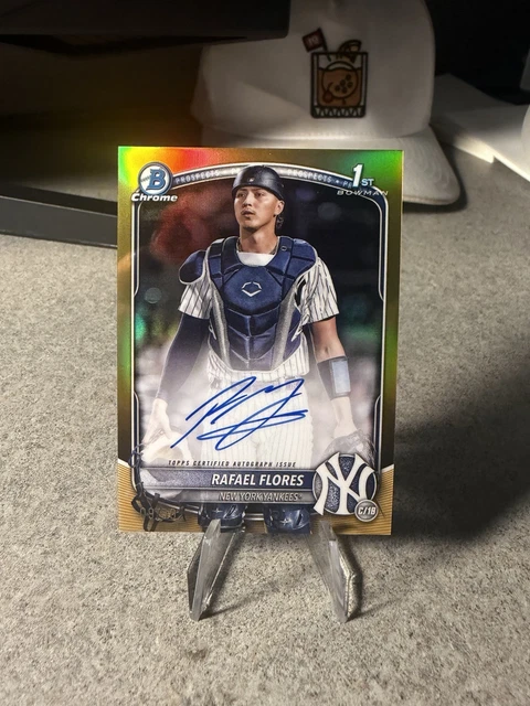 2025 Bowman Chrome Rafael Flores 1st True Gold Refractor Auto /50 Yankees
