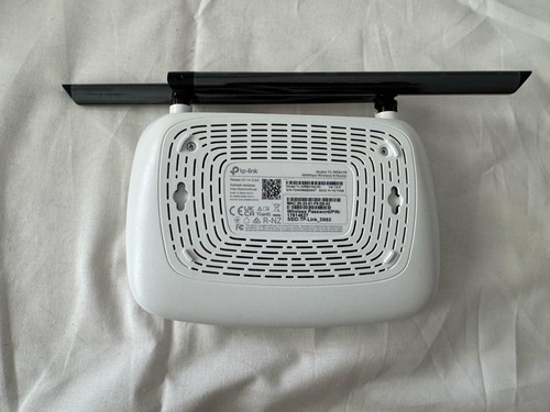 TP-Link TL-WR841N Wireless N Wi-Fi Router White 300Mbps 5dBi Antennas 4-Ports - Picture 4 of 4