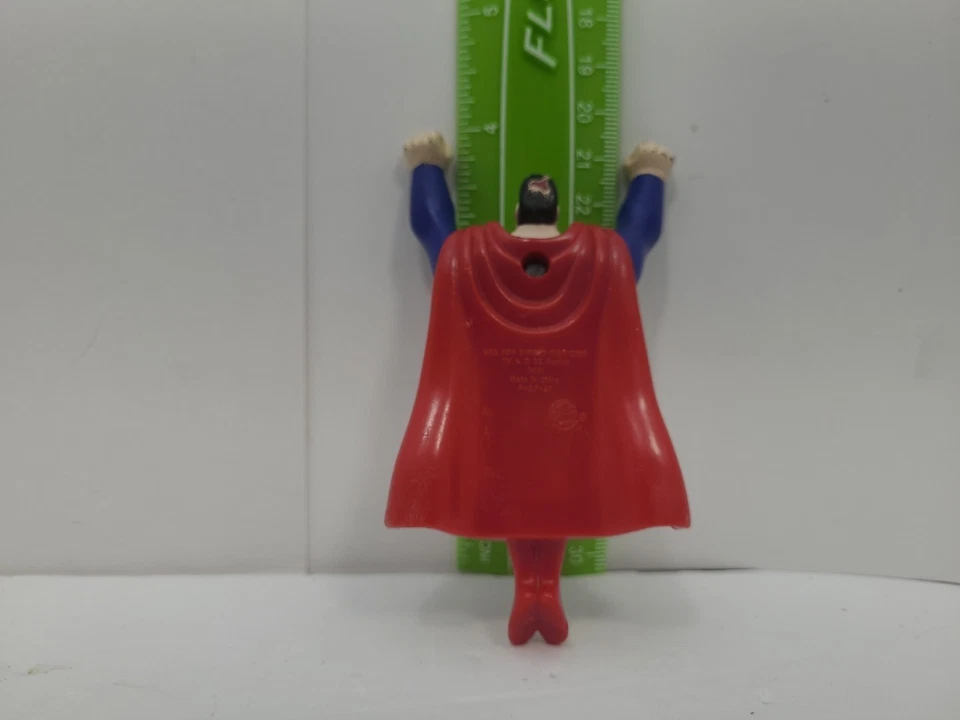 Vintage 1997 Burger King SUPERMAN The Animated Series Action Figure Meal Toy - Image 4 of 4
