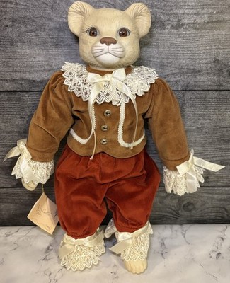 BETTY JANE CARTER GOEBEL BETTE BELL ROMEOW 16'' PORCELAIN DOLL CAT 380/500