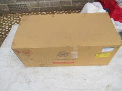 GENUINE RH HEAD LIGHT SUITS SSANGYONG STAVIC 2005 - 2010