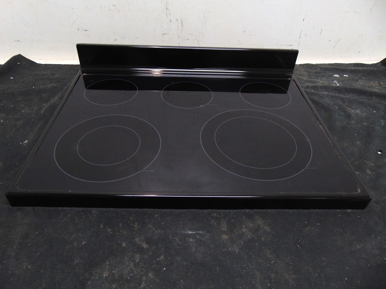 GE Electric Range GRF600AV1SS Cooktop WB62X47094