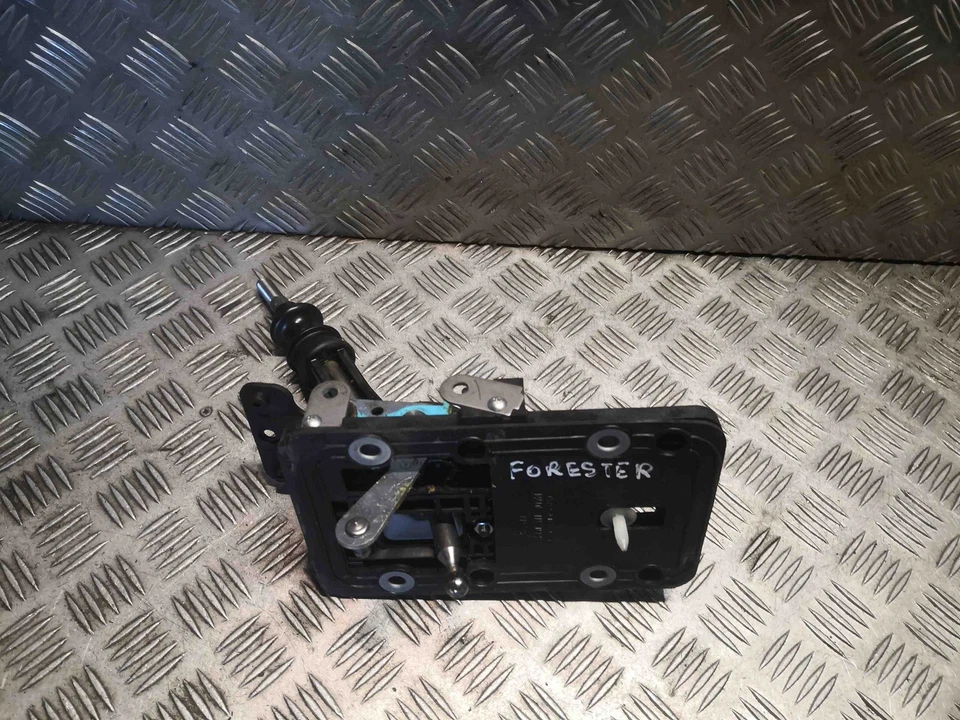 SUBARU FORESTER SH Manual Gear Shifter Mechanism 35010SC030 2.0 Diesel - Image 3 of 4