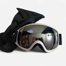 Snowboard goggles with black bag
