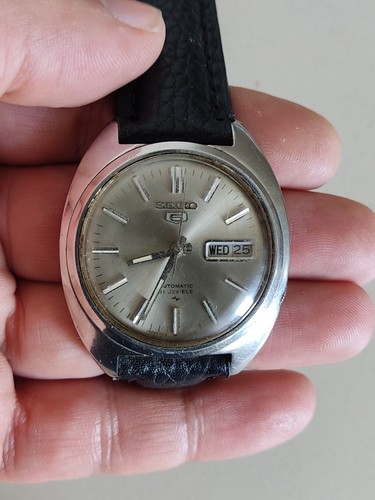 vintage seiko 5 automatic mens watch