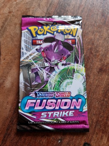 Pokemon TCG: Schwert & Schild Fusion Strike Booster Pack x 1 Pack aussuchen