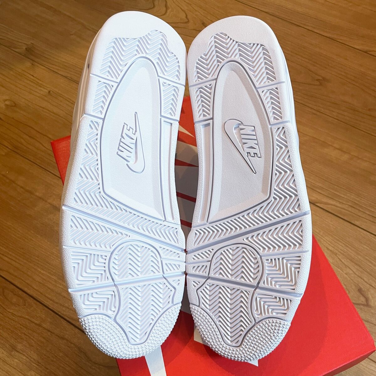 Nike Flight Legacy Mens US10.5 Triple White Leather BQ4212 Nike Flight Legacy Mens US10.5 Triple White Leather BQ4212